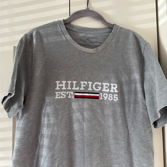 Tommy Hilfiger Other - Tommy Hilfiger Gray Short Sleeve Tee